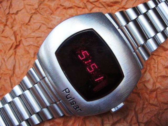 Pulsar LED prototype smartwatch